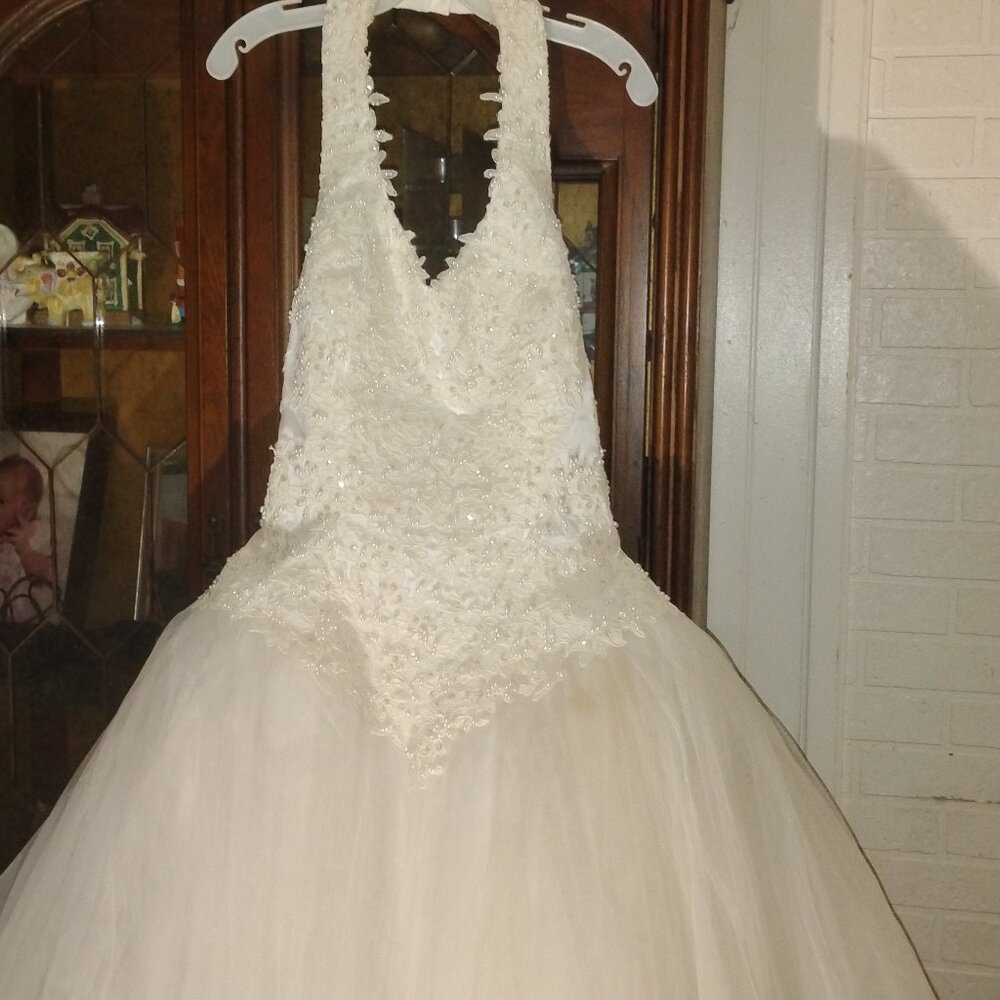 OLEG CASSINI WEDDING DRESS SIZE 16